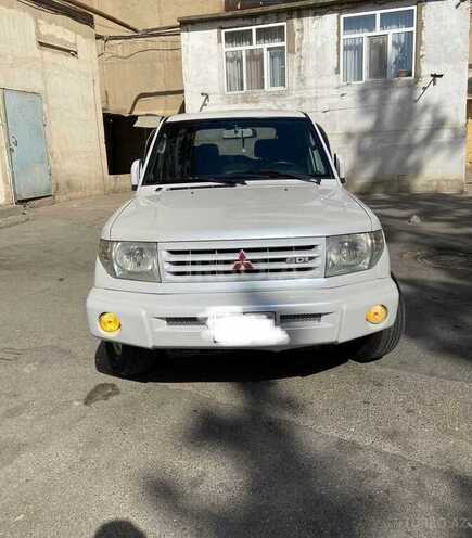 Mitsubishi Pajero io 1999, 320,000 km - 1.8 l - Bakı