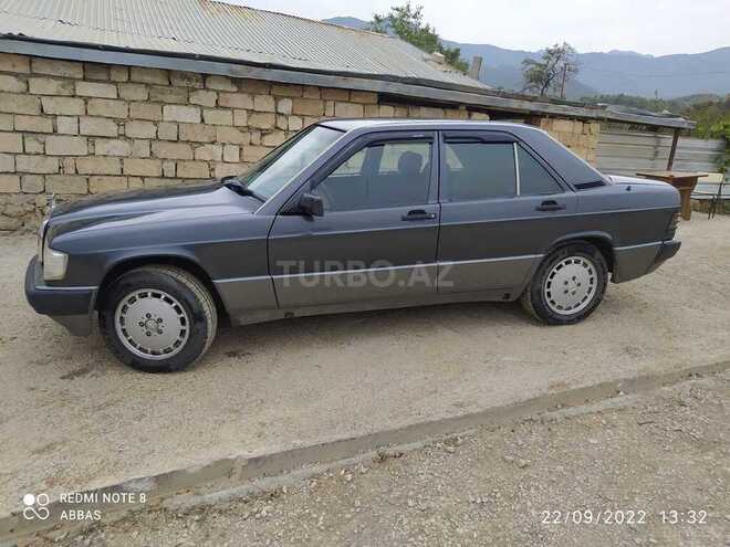 Mercedes 190 1992, 422,000 km - 2.0 l - Beyləqan