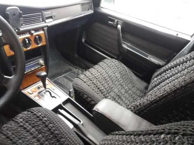 Mercedes 190 1992, 356,244 km - 2.0 л - Lənkəran