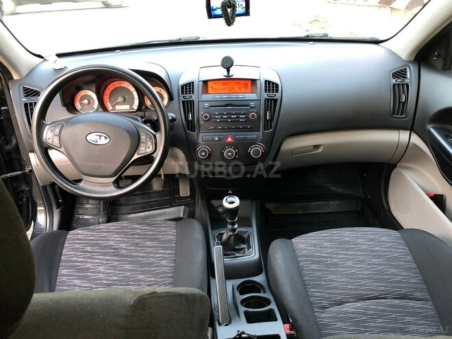 Kia Ceed 2009, 215,000 km - 1.6 l - Ağcabədi