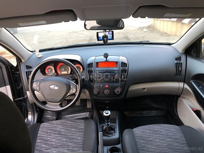 Kia Ceed 2009, 215,000 km - 1.6 l - Ağcabədi
