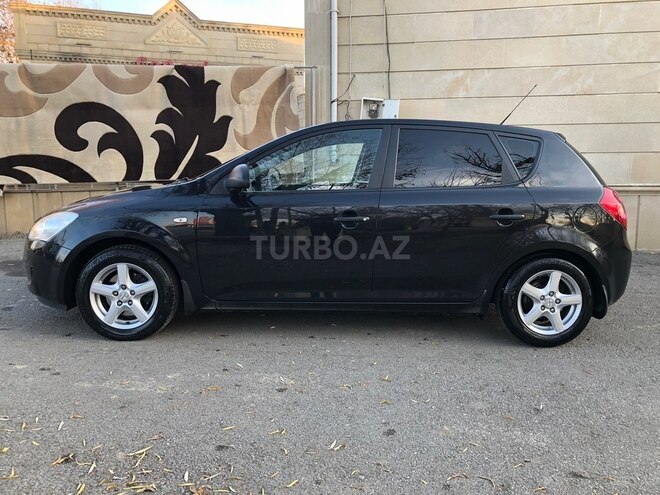 Kia Ceed 2009, 215,000 km - 1.6 l - Ağcabədi