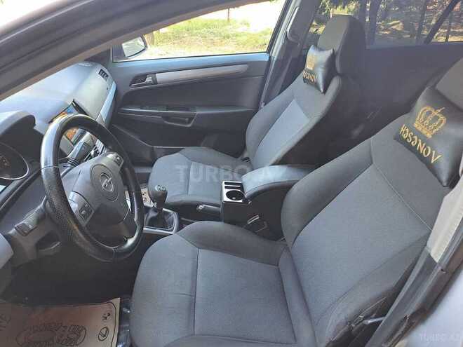 Opel Astra 2005, 244,000 km - 1.4 l - Gəncə