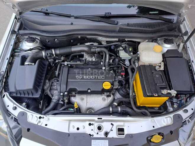 Opel Astra 2005, 244,000 km - 1.4 l - Gəncə