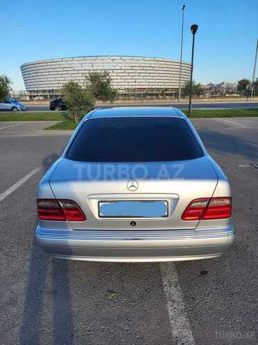 Mercedes E 260 2000, 390,000 km - 2.6 л - Bakı