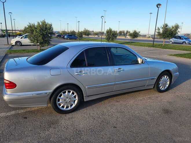 Mercedes E 260 2000, 390,000 km - 2.6 л - Bakı