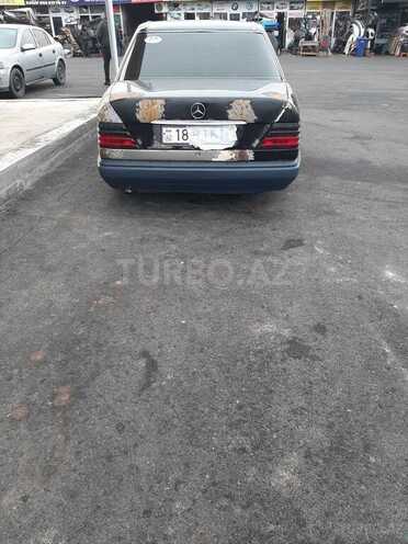 Mercedes E 200 1992, 217,000 km - 2.0 l - Bakı