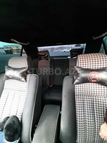 Mercedes E 200 1992, 217,000 km - 2.0 l - Bakı
