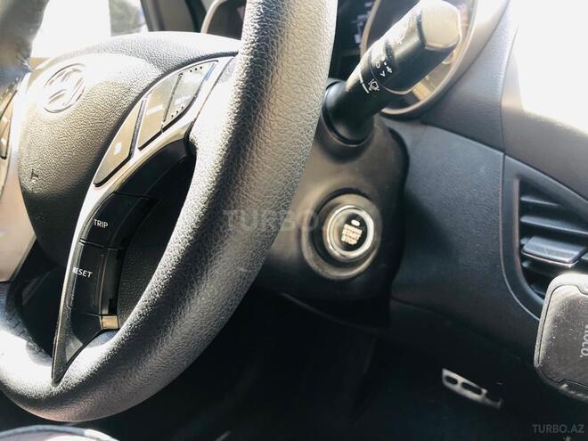 Hyundai Elantra 2011, 223,400 km - 1.8 l - Bakı