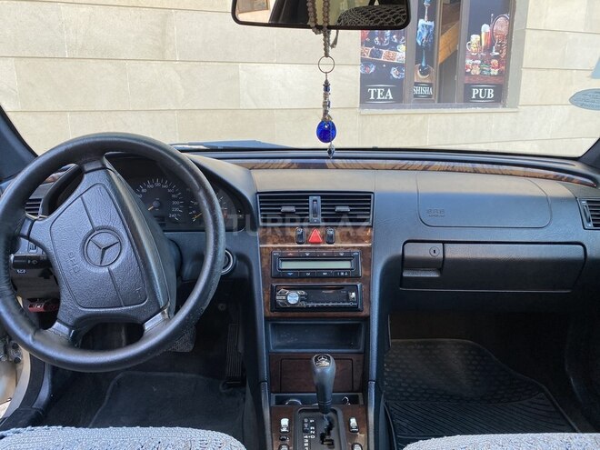 Mercedes C 180 1998, 322,000 km - 1.8 л - Sumqayıt