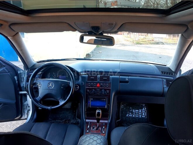 Mercedes E 240 2000, 250,000 km - 2.4 l - Sumqayıt