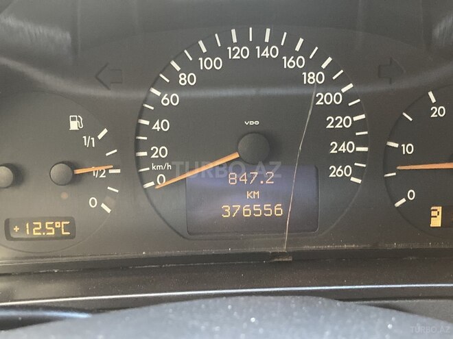 Mercedes E 220 2000, 379,000 km - 2.2 l - Bakı