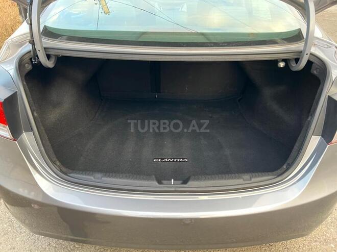 Hyundai Elantra 2011, 244,620 km - 1.8 l - Yevlax