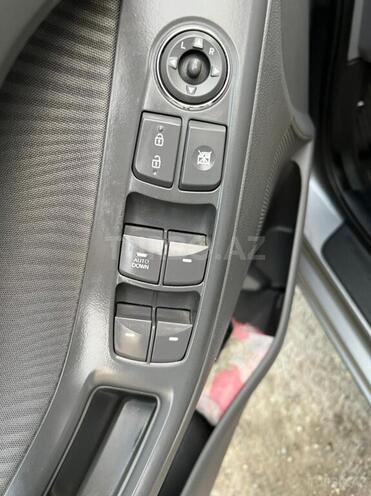 Hyundai Elantra 2011, 244,620 km - 1.8 l - Yevlax