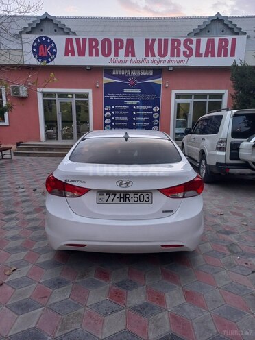 Hyundai Elantra 2013, 136,000 km - 1.8 l - Şirvan