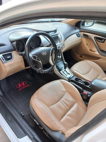Hyundai Elantra 2013, 136,000 km - 1.8 l - Şirvan