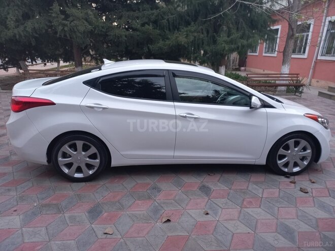 Hyundai Elantra 2013, 136,000 km - 1.8 l - Şirvan