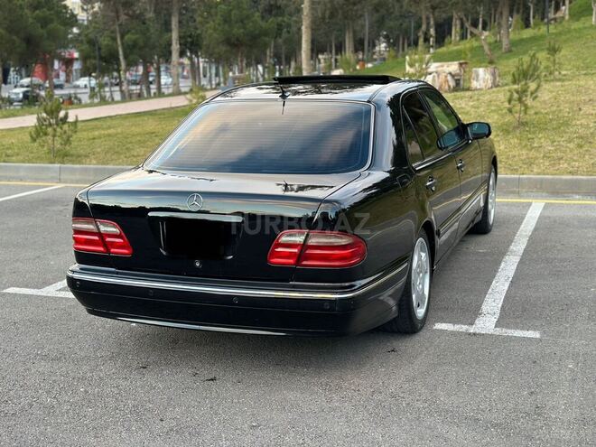 Mercedes E 320 1999, 214,000 km - 3.2 l - Bakı