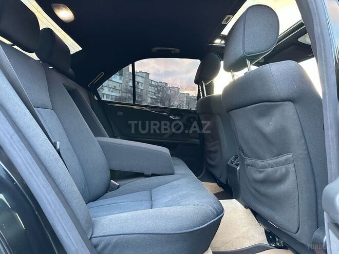 Mercedes E 320 1999, 214,000 km - 3.2 l - Bakı