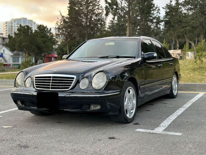 Mercedes E 320 1999, 214,000 km - 3.2 l - Bakı