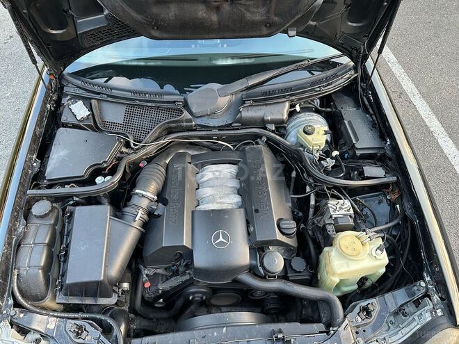 Mercedes E 320 1999, 214,000 km - 3.2 l - Bakı
