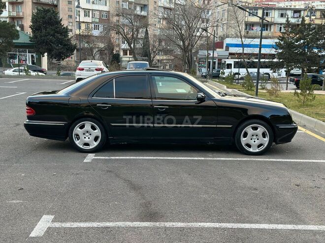 Mercedes E 320 1999, 214,000 km - 3.2 l - Bakı