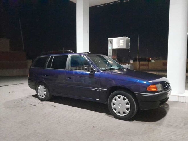 Opel Astra 1991, 400,000 km - 1.8 l - Gəncə