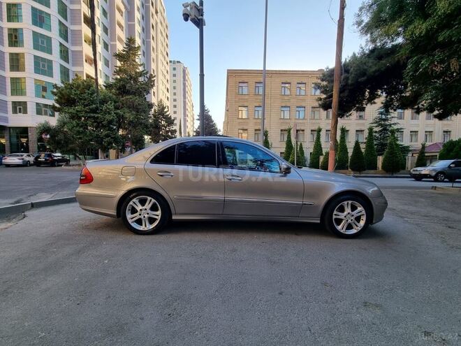Mercedes E 220 2006, 320,000 km - 2.2 l - Bakı