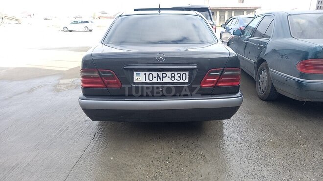 Mercedes E 230 1997, 387,000 km - 2.3 l - Bakı