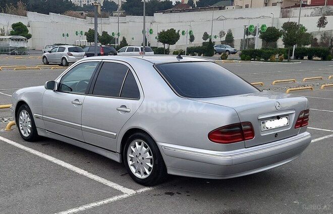 Mercedes E 270 2000, 380,000 km - 2.7 l - Bakı