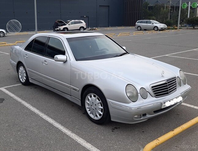 Mercedes E 270 2000, 380,000 km - 2.7 l - Bakı