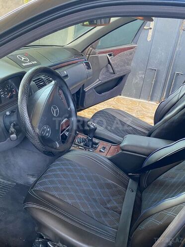 Mercedes E 240 2001, 390,000 km - 2.4 l - Bakı