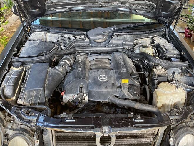 Mercedes E 240 2001, 390,000 km - 2.4 l - Bakı