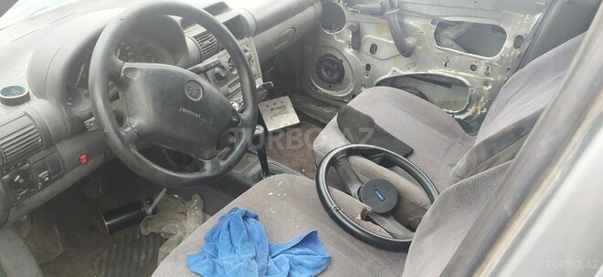 Opel Vita 1996, 250,000 km - 1.4 l - Bakı