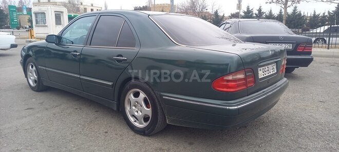 Mercedes E 240 1998, 545,654 km - 2.4 l - Yevlax