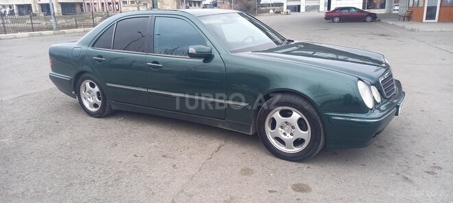 Mercedes E 240 1998, 545,654 km - 2.4 l - Yevlax