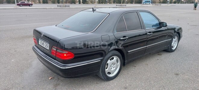 Mercedes E 240 1999, 257,458 km - 2.4 л - Gəncə