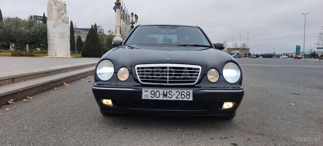 Mercedes E 240 1999, 257,458 km - 2.4 л - Gəncə