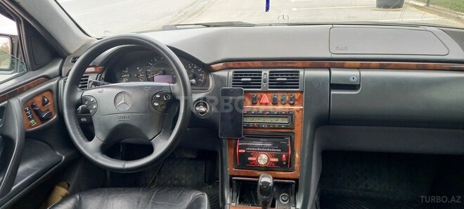 Mercedes E 320 2000, 375,325 km - 3.2 л - Bakı