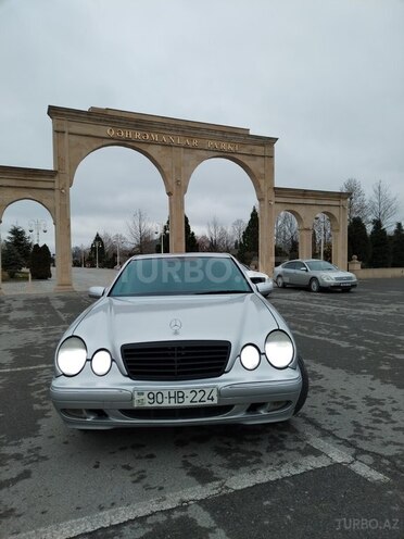 Mercedes E 220 1997, 300,000 km - 2.2 л - Bərdə