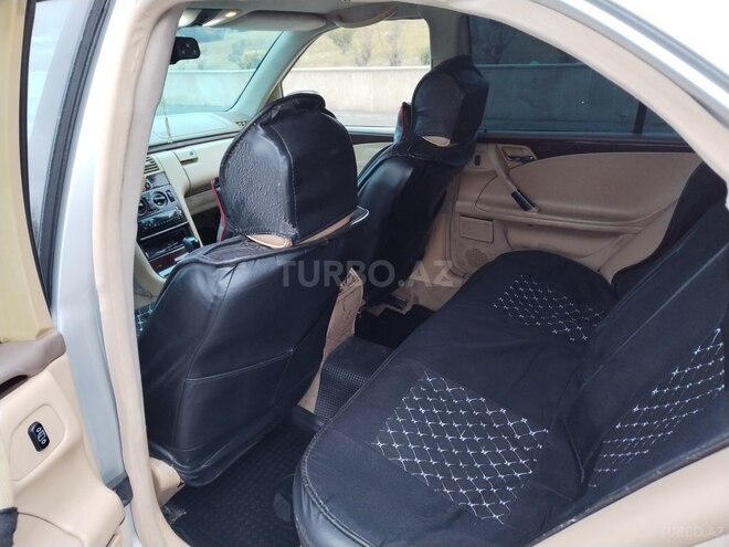 Mercedes E 220 1997, 300,000 km - 2.2 л - Bərdə