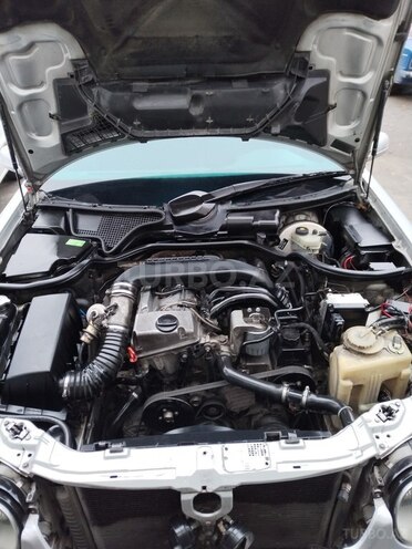 Mercedes E 220 1997, 300,000 km - 2.2 л - Bərdə