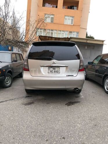 Mitsubishi Grandis 2003, 374,682 km - 2.4 l - Bakı