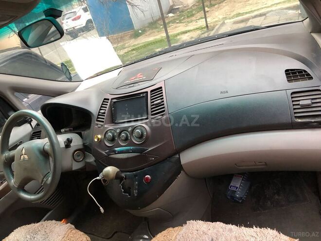 Mitsubishi Grandis 2003, 374,682 km - 2.4 l - Bakı