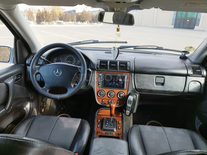Mercedes ML 270 2004, 350,500 km - 2.7 l - Naxçıvan