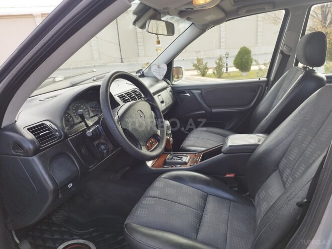 Mercedes ML 270 2004, 350,500 km - 2.7 l - Naxçıvan
