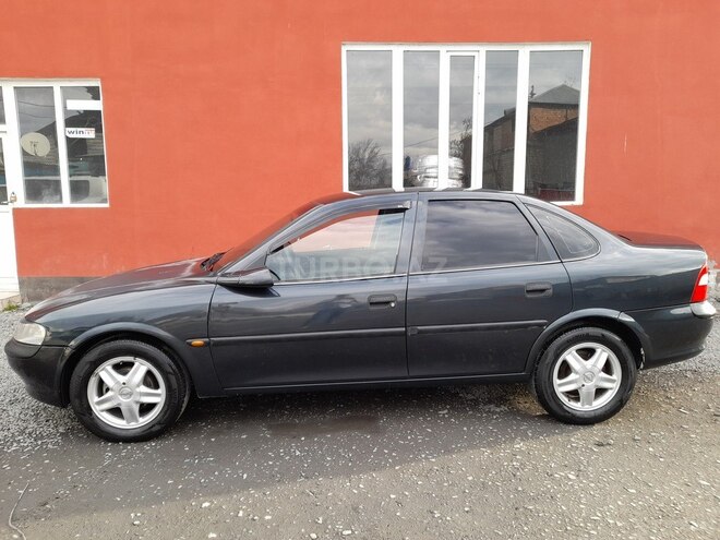 Opel Vectra 1996, 135,497 km - 1.8 л - Zaqatala