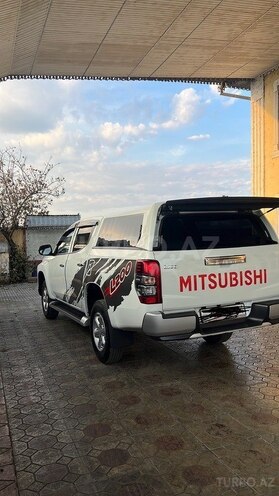 Mitsubishi L200 2021, 4,500 km - 2.4 l - Bakı