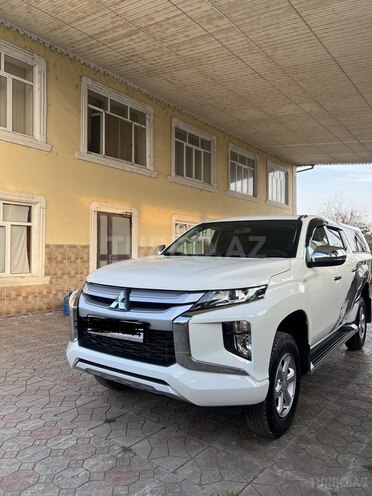 Mitsubishi L200 2021, 4,500 km - 2.4 l - Bakı