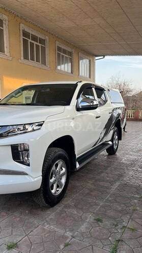Mitsubishi L200 2021, 4,500 km - 2.4 l - Bakı